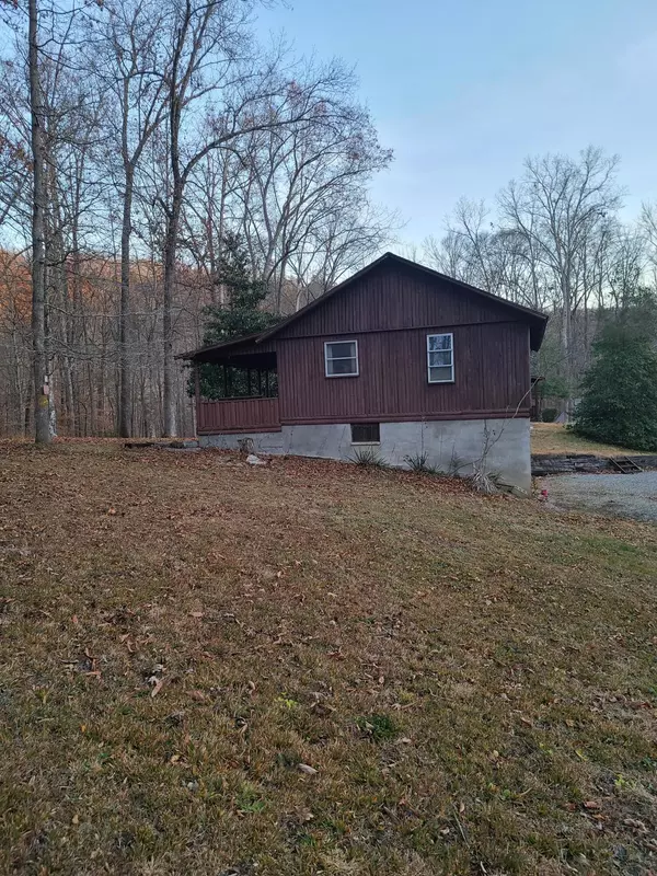 Bronston, KY 42518,577 George Hardwick Road