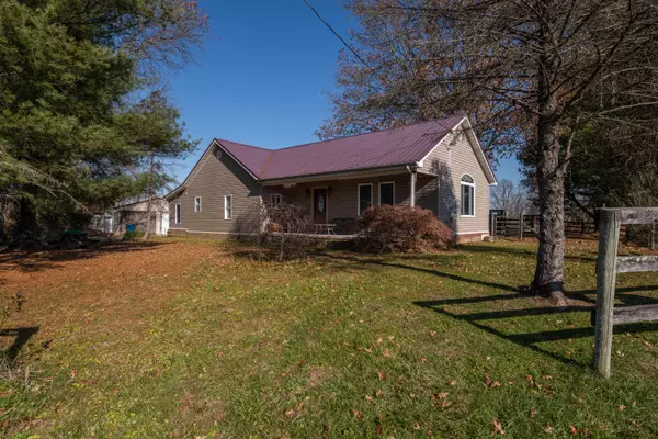 1243 Gilberts Creek Road, Lawrenceburg, KY 40342