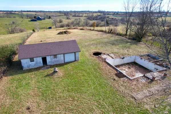 6724 Danville loop 2 Road,  Nicholasville,  KY 40356