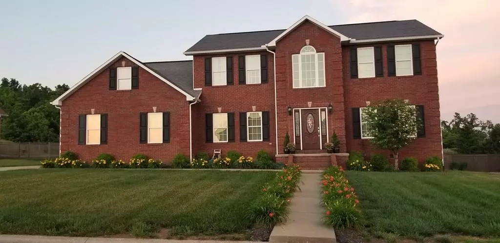 104 Ridgewood Drive, Prestonsburg, KY 41653