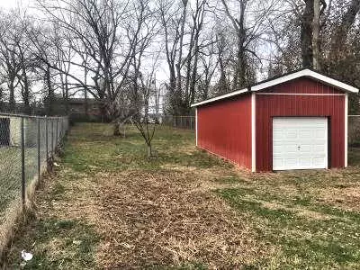 327 Hanson Heights, Paris, KY 40361