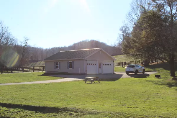 Danville, KY 40422,3885 Mitchellsburg Road