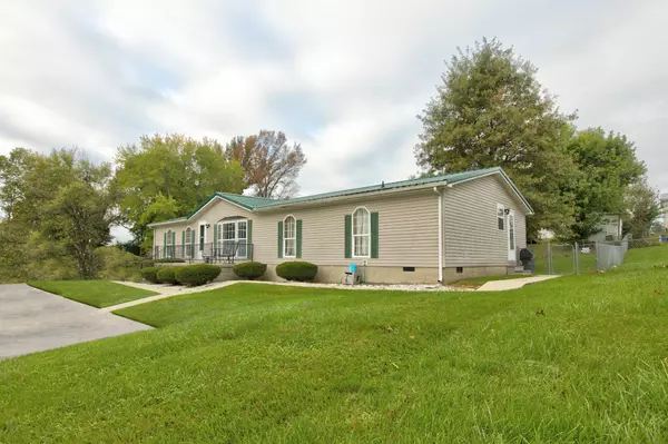 Mt Sterling, KY 40353,304 Hawthorn Court