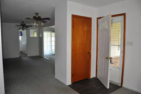 Maysville, KY 41056,8377 Stonelick Road