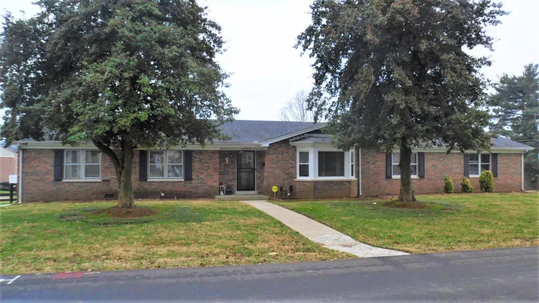 1300 Chinook Trail, Frankfort, KY 40601