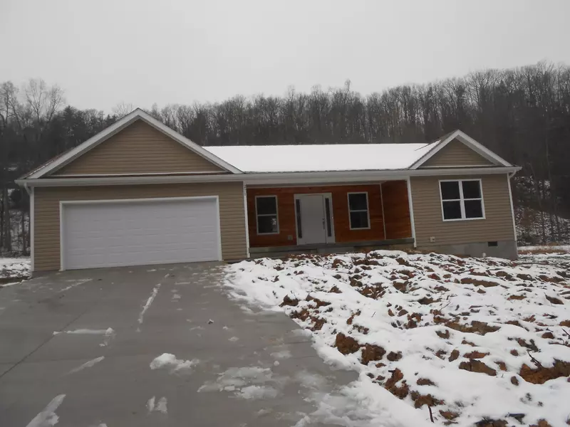 271 Lantern Way, Frenchburg, KY 40322