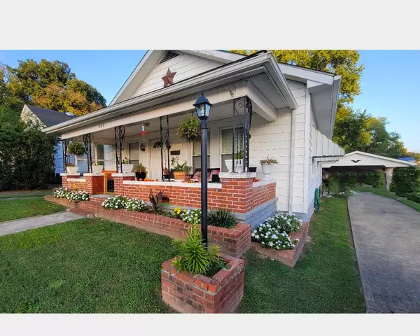 Irvine, KY 40336,252 N N Madison Avenue