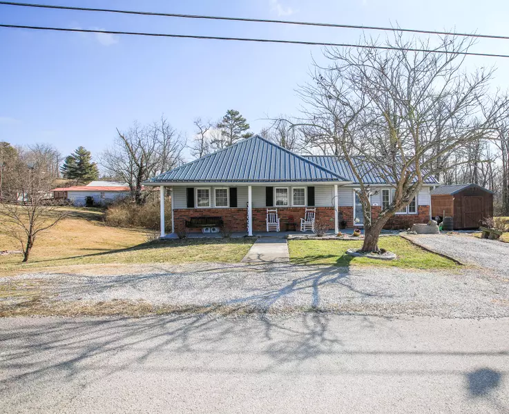 35 Farm Ridge Road, Stearns, KY 42647