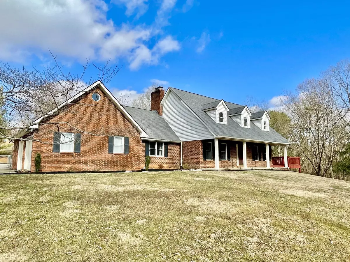 Somerset, KY 42503,1900 Lancelot Drive