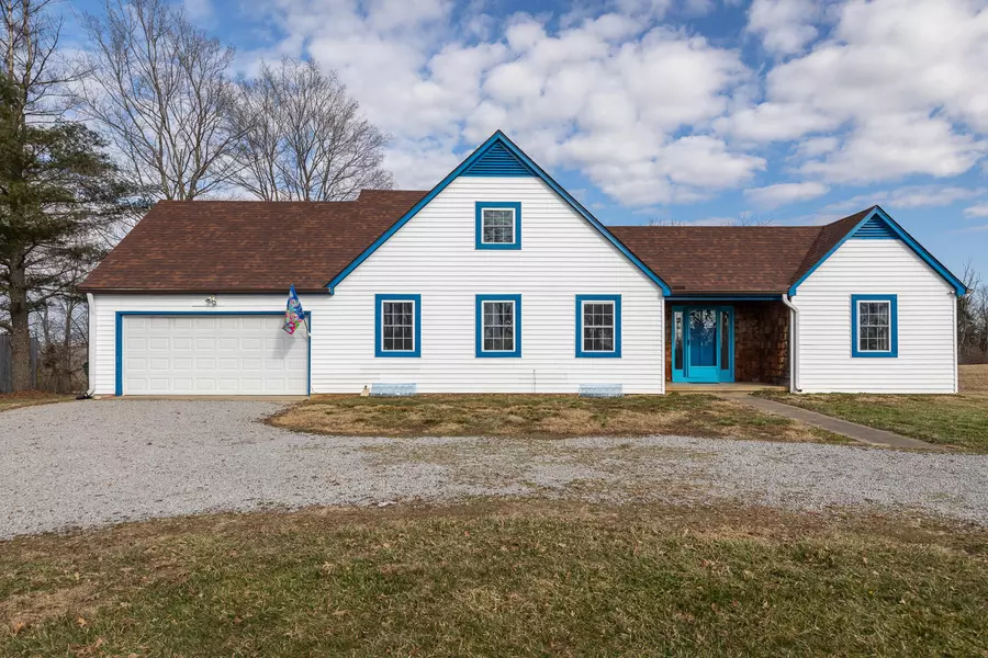 2860 Oregon Road, Versailles, KY 40383