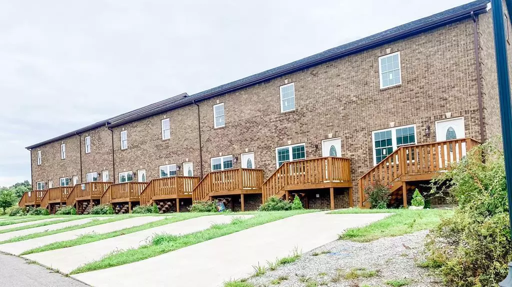 651 Clubhouse Drive, Prestonsburg, KY 41653