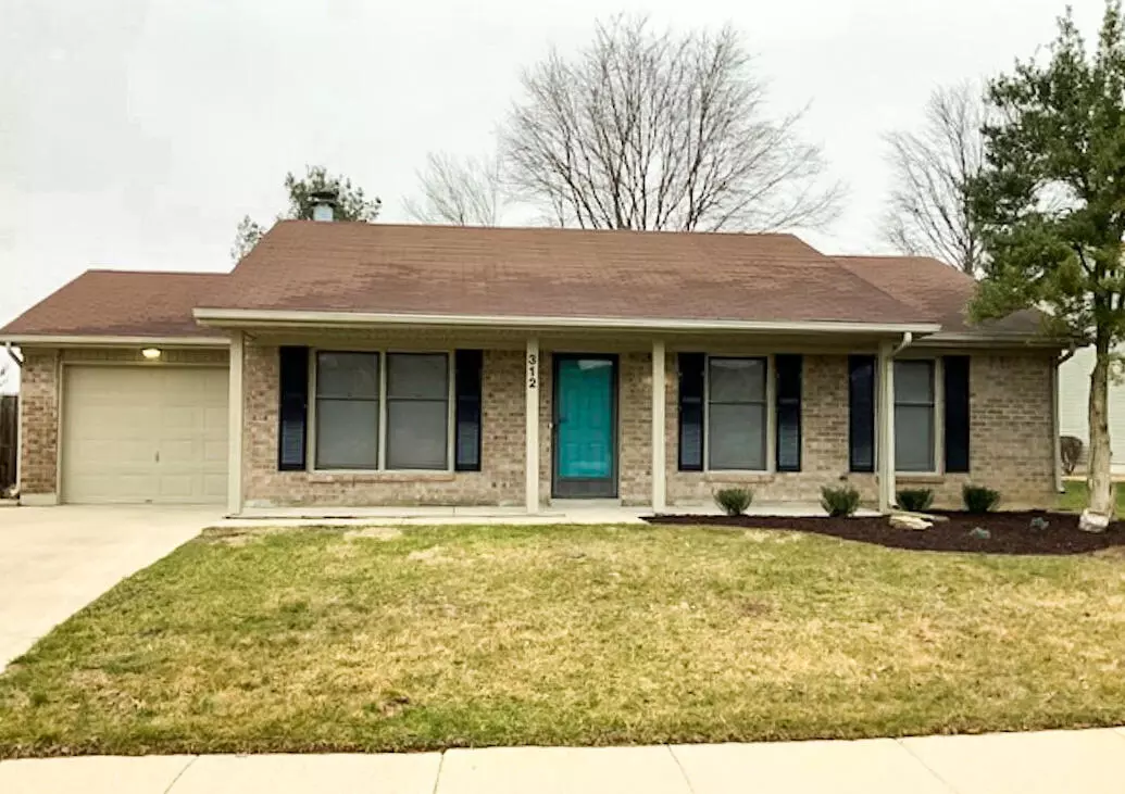 Versailles, KY 40383,312 Chestnut Lane