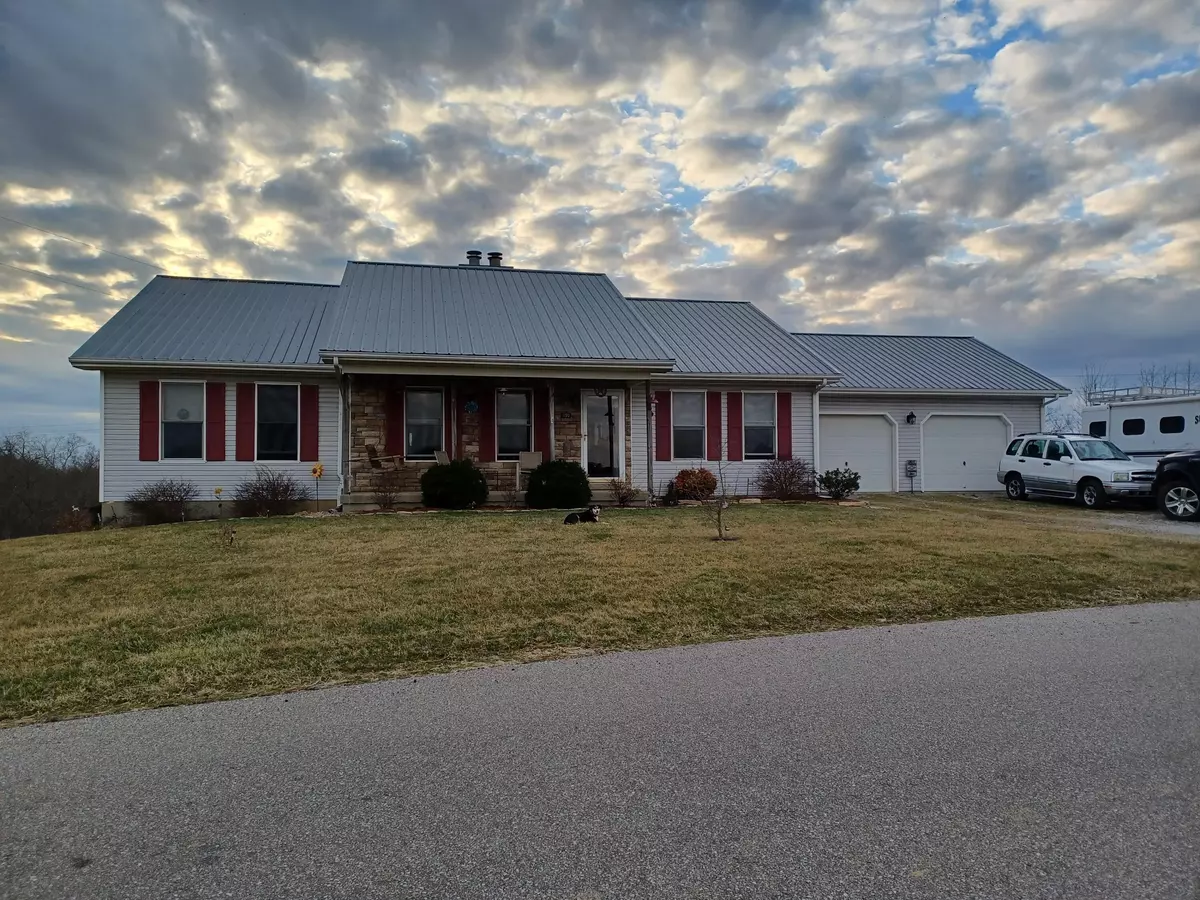 Corinth, KY 41010,590 Leaning Oak Road