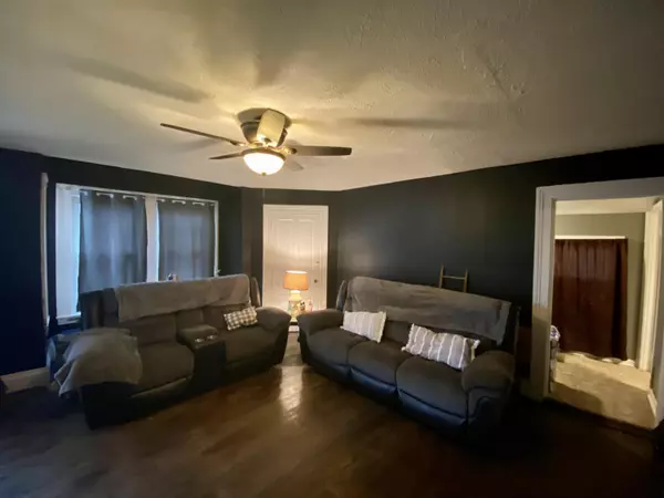 Stanford, KY 40484,219 Logan Avenue