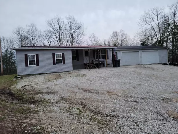 4600 HWY 52 W, Beattyville, KY 41311