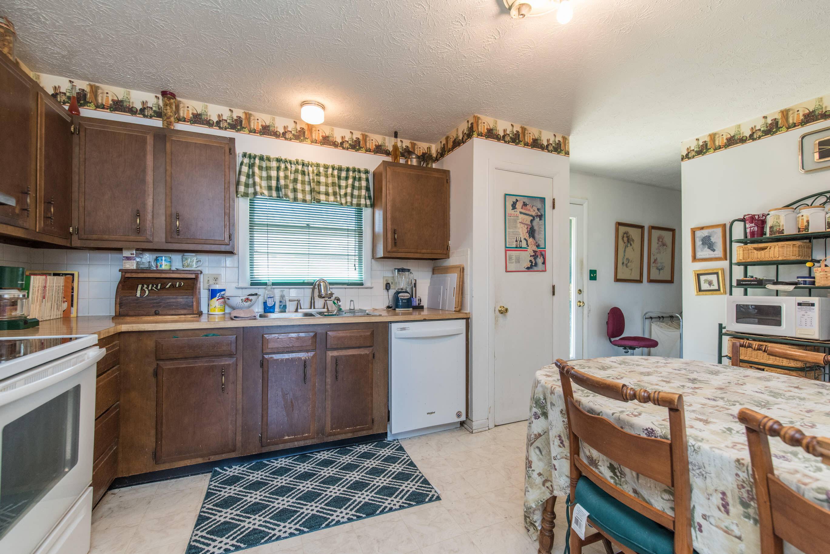 Lexington, KY 40517,1144 Tatesbrook Drive