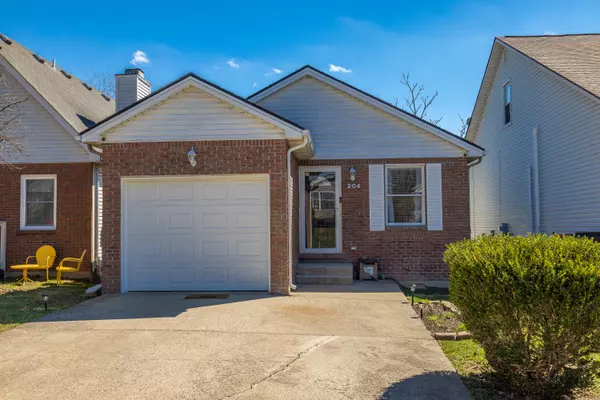 204 Strawberry Court, Nicholasville, KY 40356