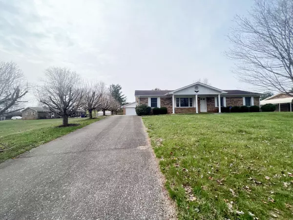 338 Plantation Avenue, Somerset, KY 42501