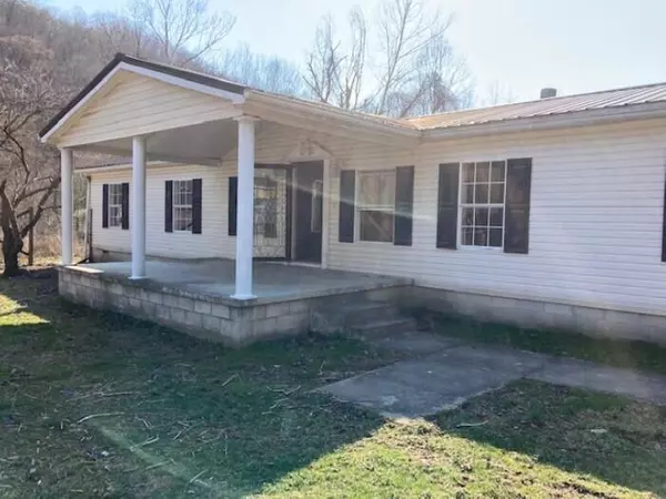 1196 KY RT 122, Martin, KY 41649