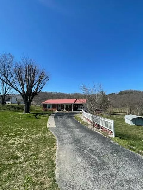 88 Applegate  Spur Road, Booneville, KY 41314