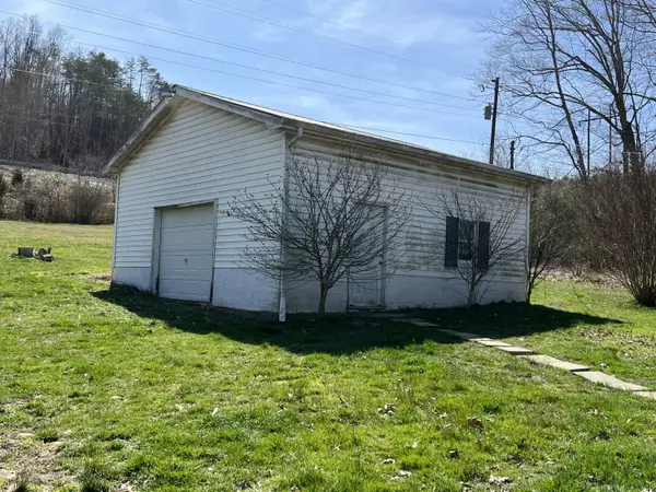 Stanton, KY 40380,130 White Avenue