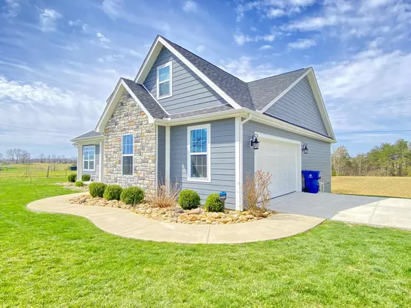 London, KY 40741,1835 Pine Top Road