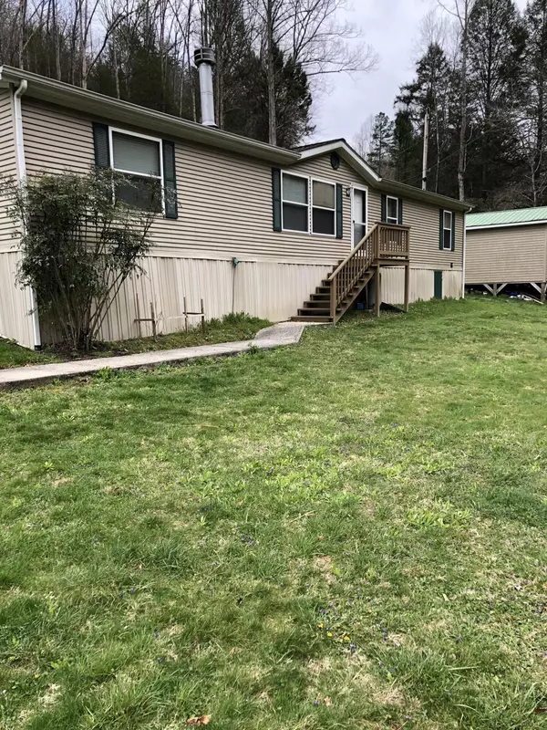 55 Bailey Drive, Hazard, KY 41701