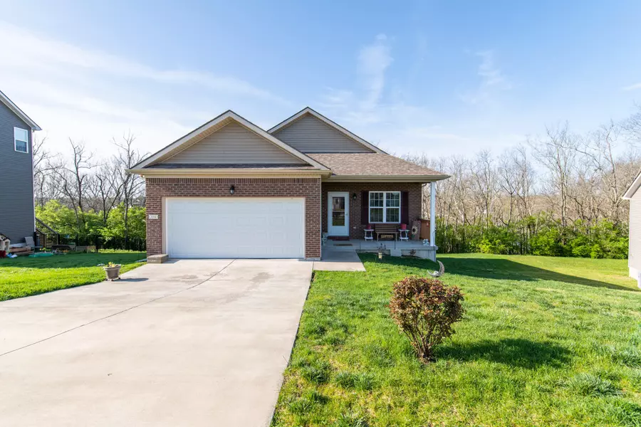 104 Paul Revere Drive, Georgetown, KY 40324