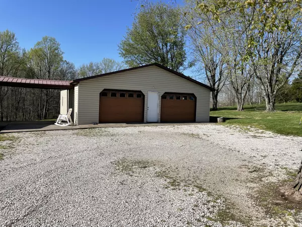 Nancy, KY 42544,3578 Hickory Nut Road