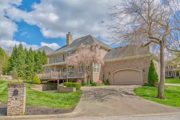 Winchester, KY 40391,702 S Maple Street