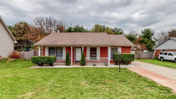 135 Chestnut Lane, Versailles, KY 40383