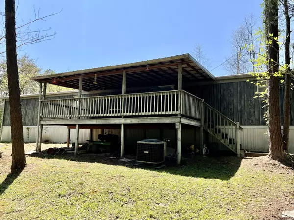 Bronston, KY 42518,50 Eads Lane