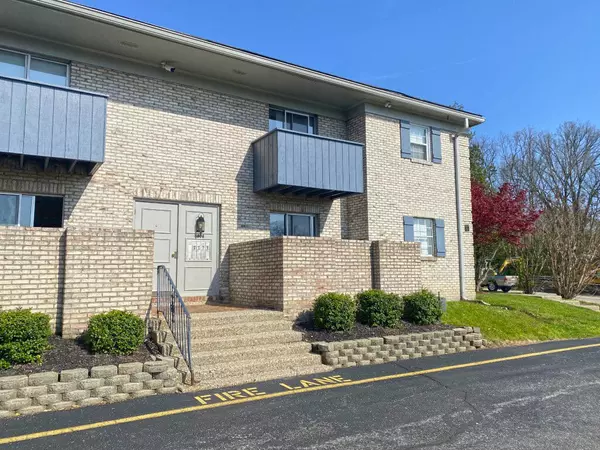 1096 Armstrong Mill Road #C, Lexington, KY 40517