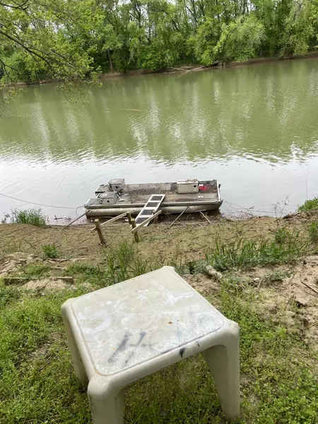 480 Old Flat Creek Road, Pleasureville, KY 40057