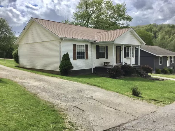 44 Holiday Drive, Vanceburg, KY 41179