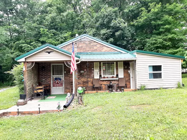 24 Walnut Drive, Burnside, KY 42519