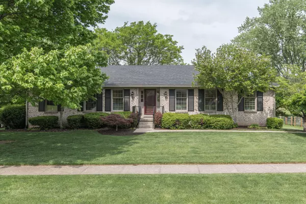 118 Fairway Drive, Nicholasville, KY 40356