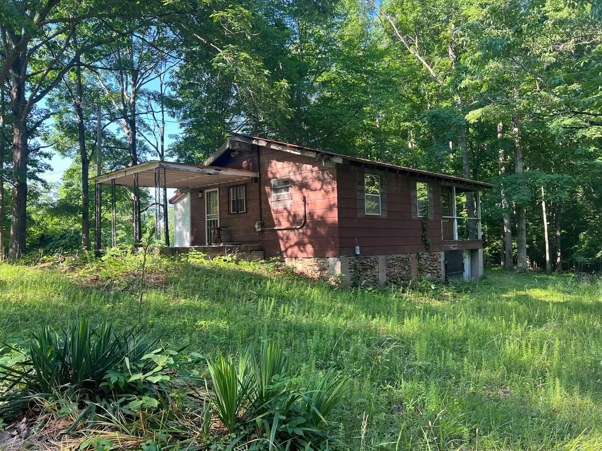 Nancy, KY 42544,5236 Cave Springs Road