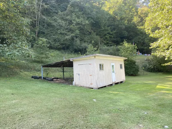 4609 Brushy Creek, Pikeville, KY 41501