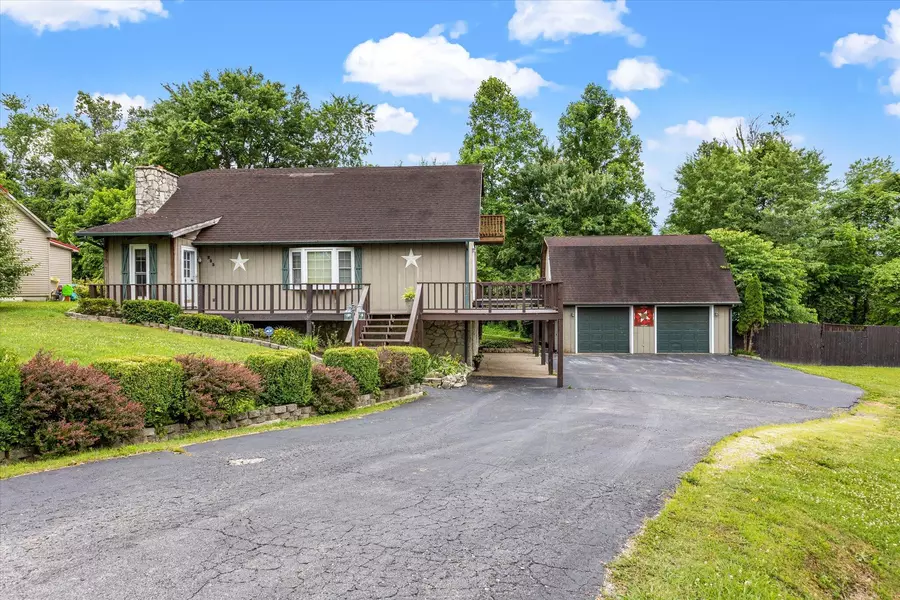 285 W Railroad Street, Stanton, KY 40380