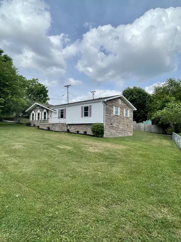 Williamsburg, KY 40769,41 Cemetery Road Road