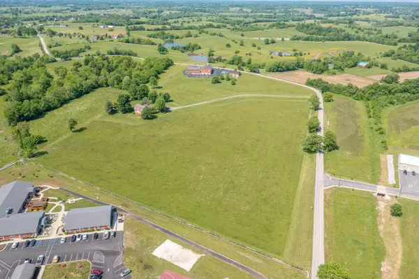 Harrodsburg, KY 40330,214 Sparrow Lane