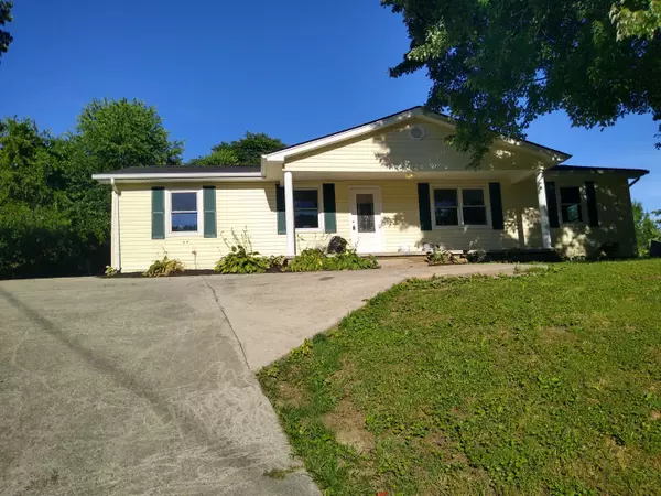 41 Valentine Branch Road, Cannon, KY 40923