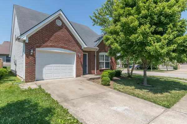 Lexington, KY 40511,2496 Mulundy Way