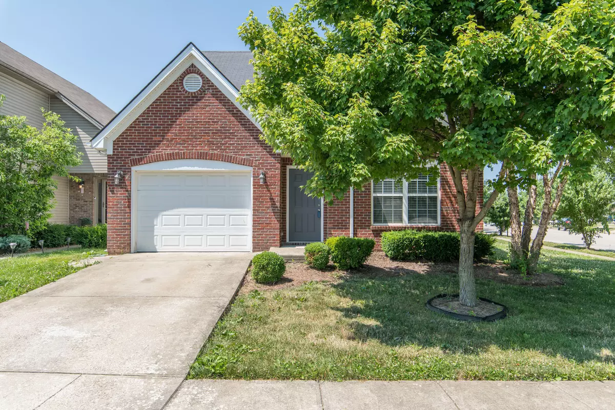 Lexington, KY 40511,2496 Mulundy Way