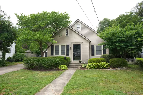 222 Floral Park, Lexington, KY 40503