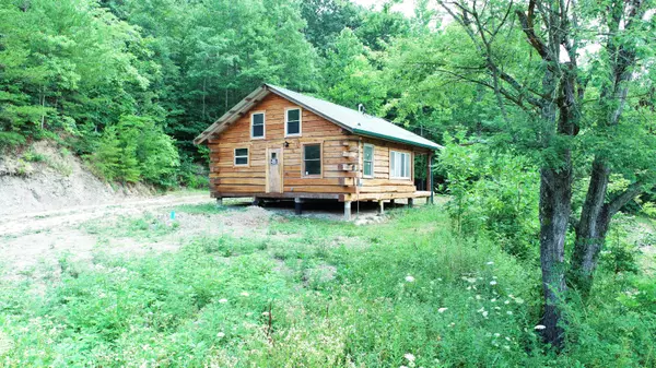 Irvine, KY 40336,498 Jenkins Branch Road