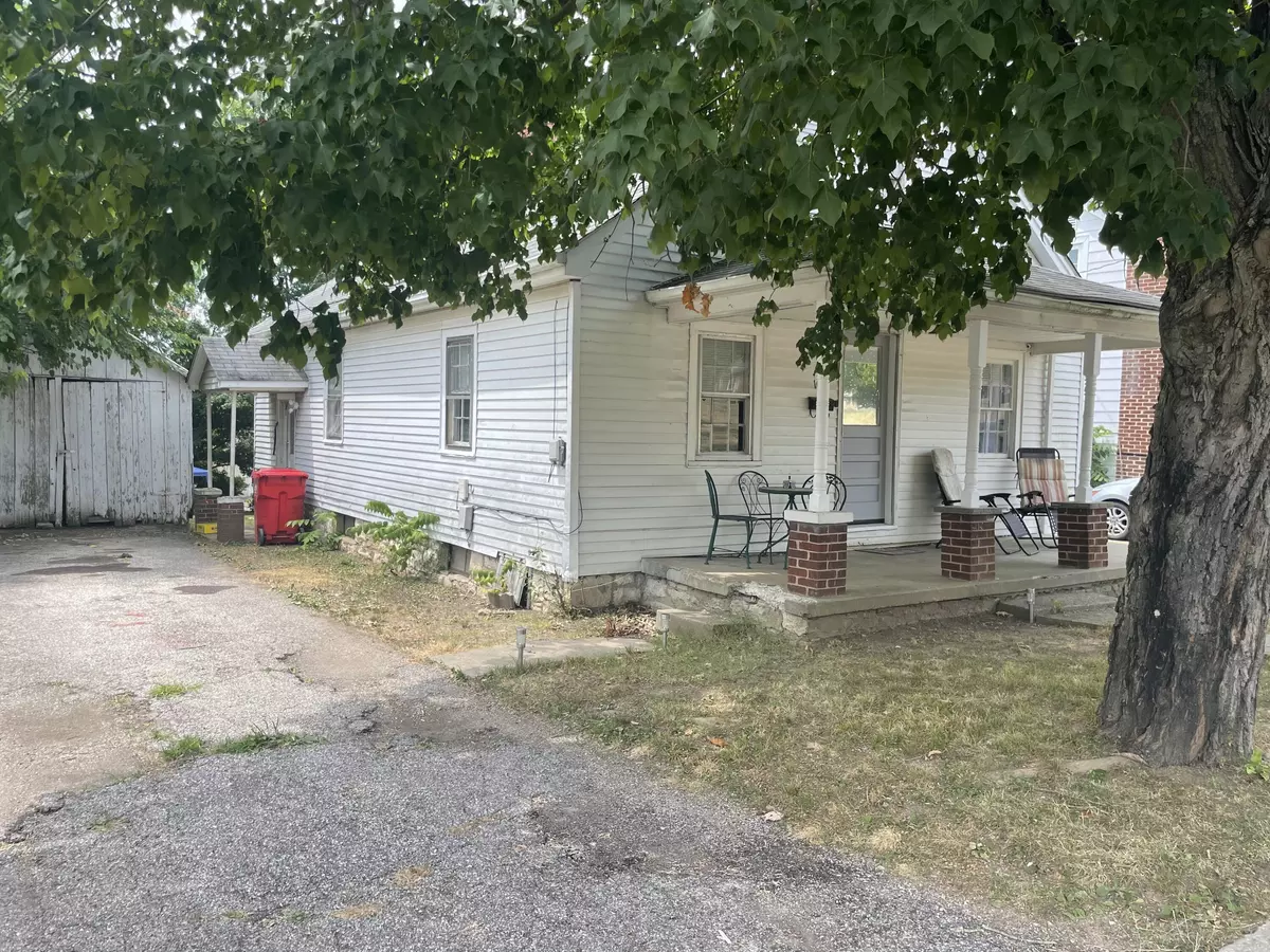 Nicholasville, KY 40356,102 McDonald Street