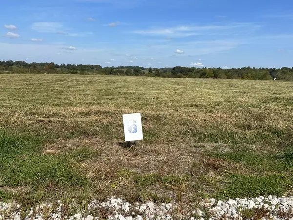 East Bernstadt, KY 40729,6 Squirrel Path