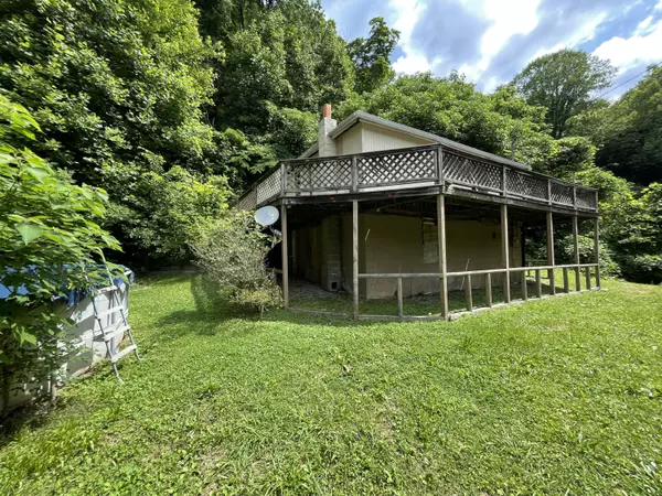 Evarts, KY 40828,177 cane mill branch Road